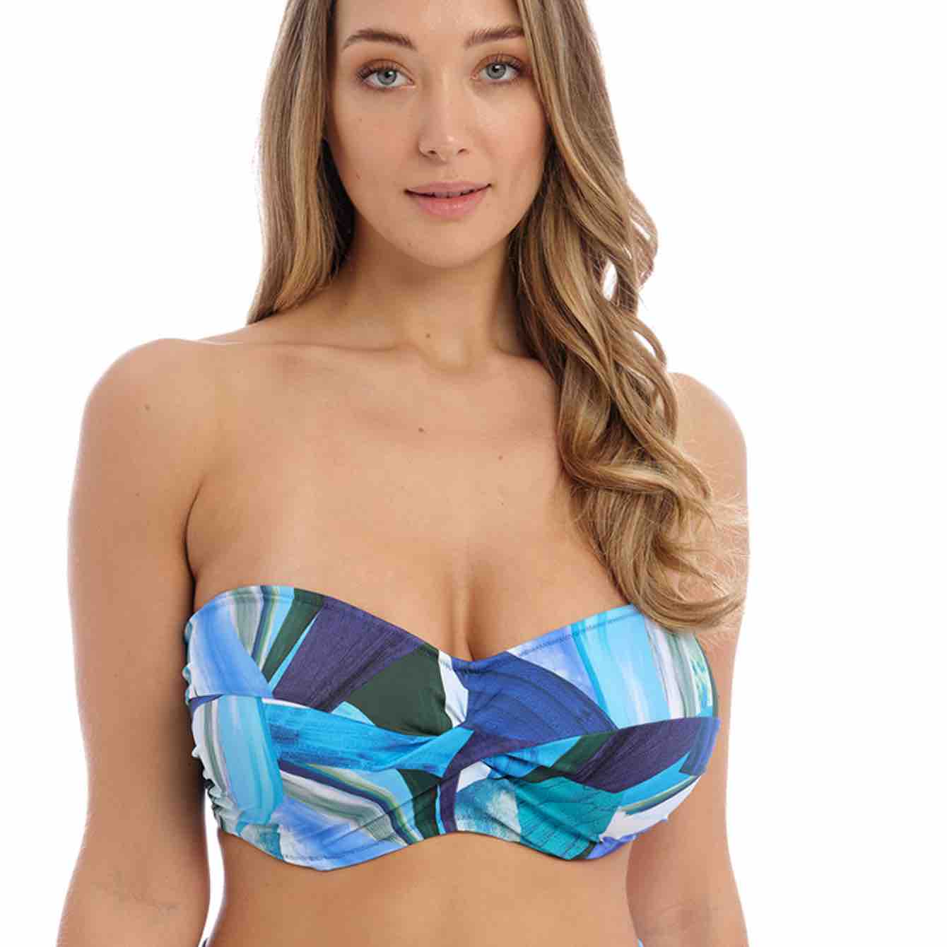 Aguada Beach G Cup Twist Front One Piece